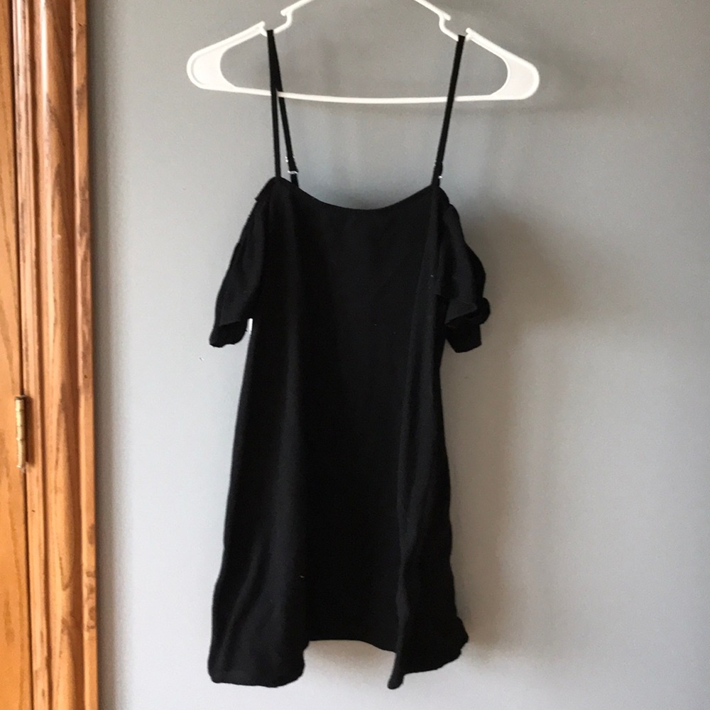 American Eagle black off-shoulder top